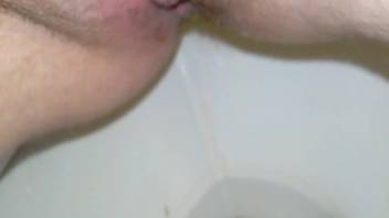 Homemade clip of a girl defecating 3
